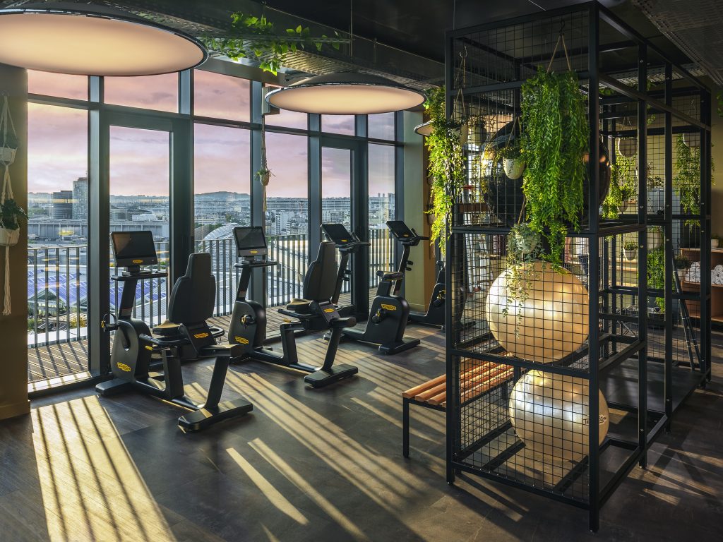 Fitness Centre Novotel Paris Porte de Versailles panoramic gym